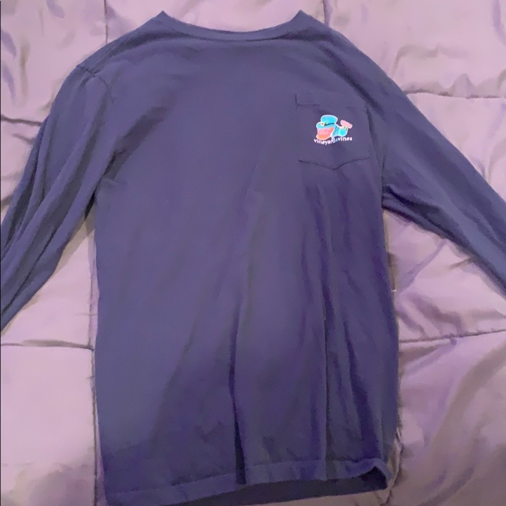 Vineyard Vines kiss me i’m irish shirt